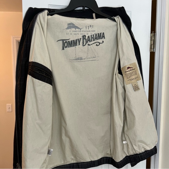 Tommy Bahama Windbreaker jacket - Picture 3 of 7